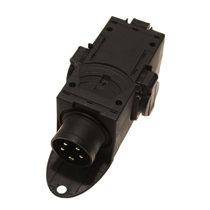 Kompaktforgrener - 16A, 1 x 5P CEE --> 3 x DK m/ jord, Sort