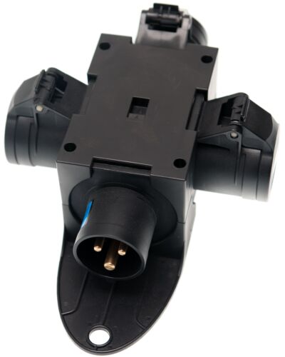 Kompaktforgrener - 16A, 1x 3P CEE --> 3x 3P CEE, Sort