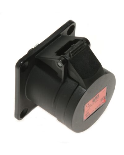 4P CEE Chassis - 16A, Hun, Sort, 70 x 70mm