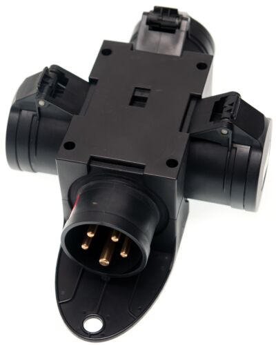 Kompaktforgrener - 16A, 1x 5P CEE --> 3x 5P CEE, Sort