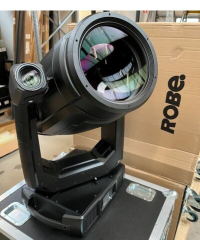 Robe FORTE™ LED FS Follow Spot DEMO